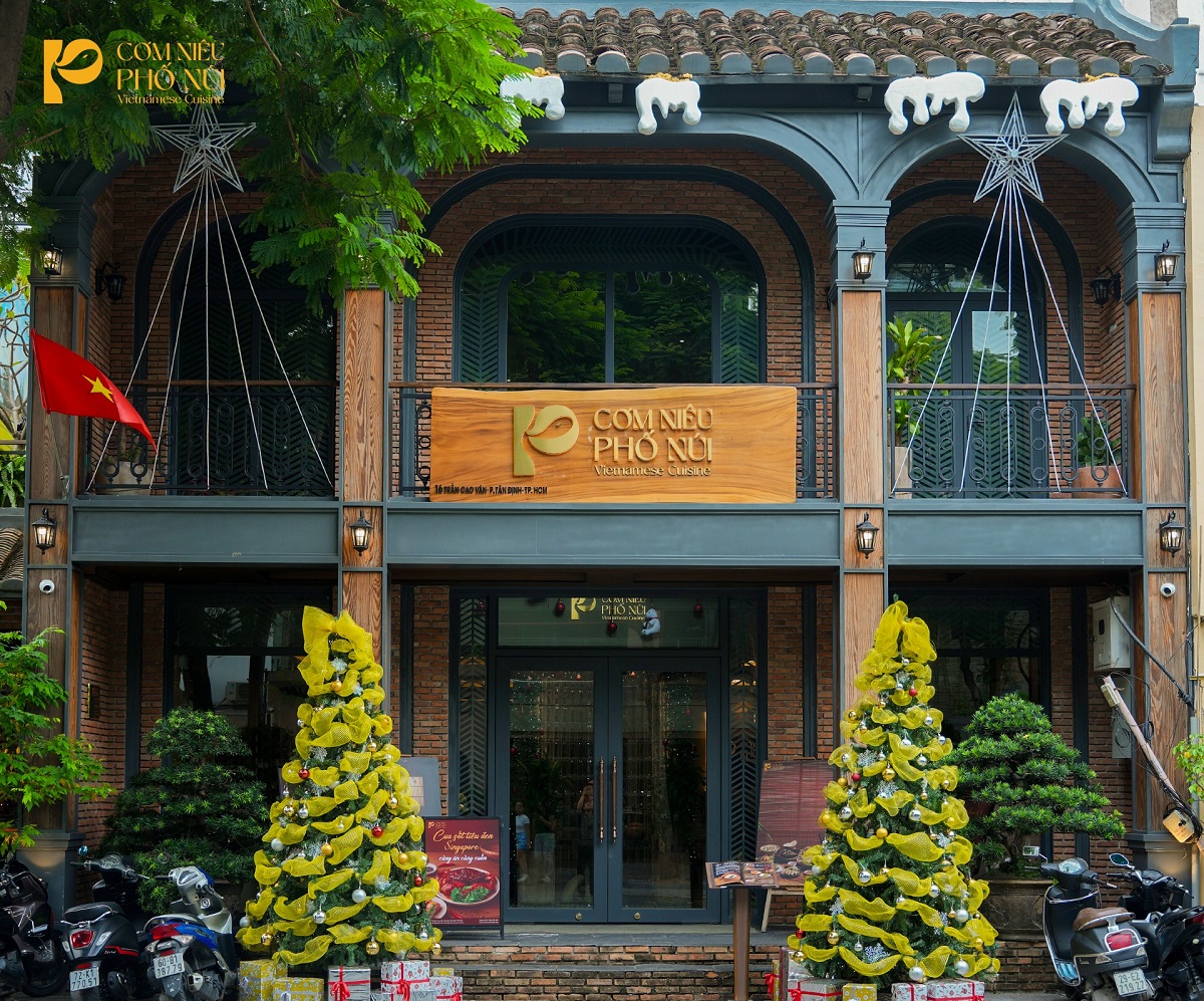 Cơm Niêu Phố Núi - Trần Cao Vân