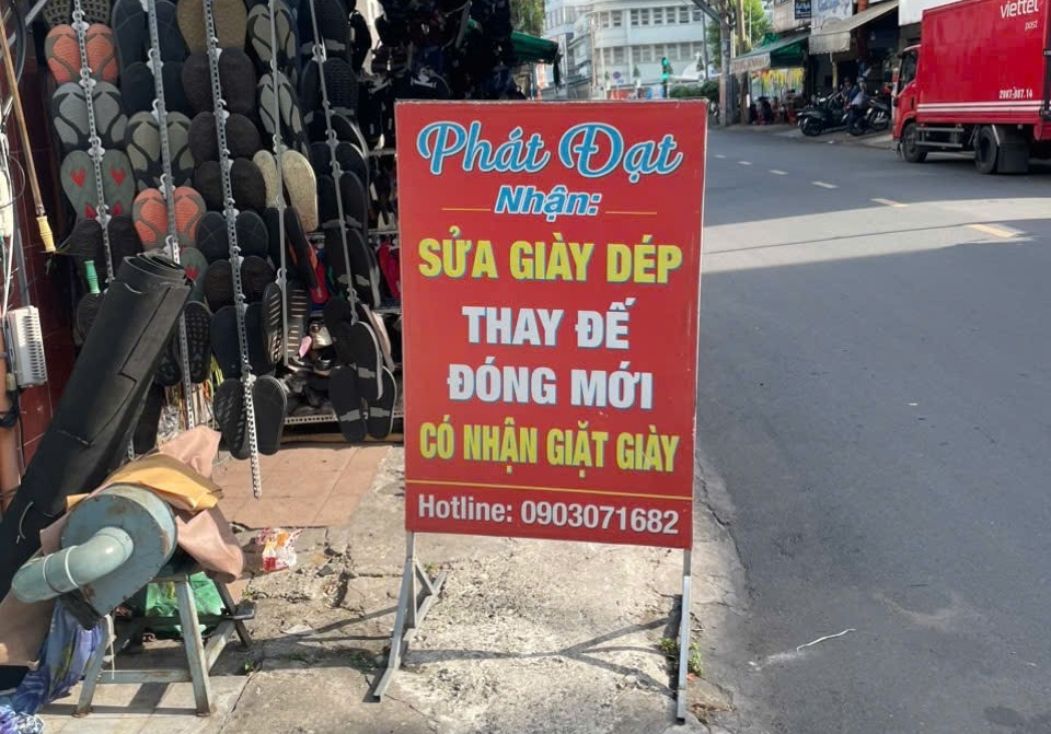Tiệm sửa giày dép Phát Đạt – Đặng Văn Ngữ