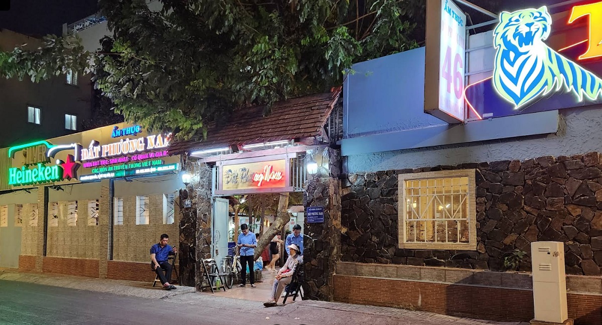 Nhà Hàng Đất Phương Nam