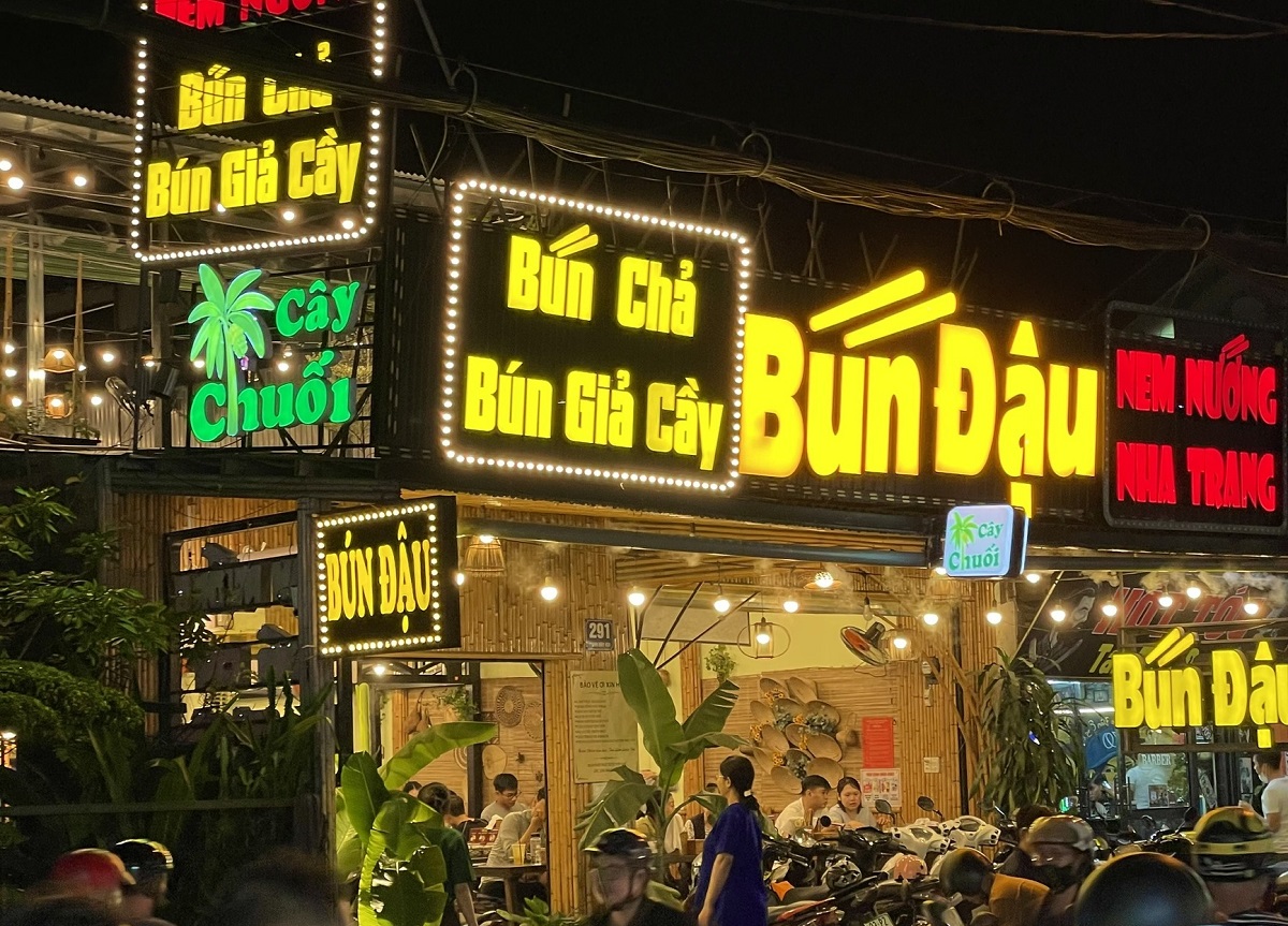 Quán Bún Đậu Cây Chuối