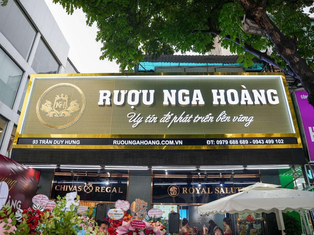 Showroom Rượu Nga Hoàng Trần Duy Hưng