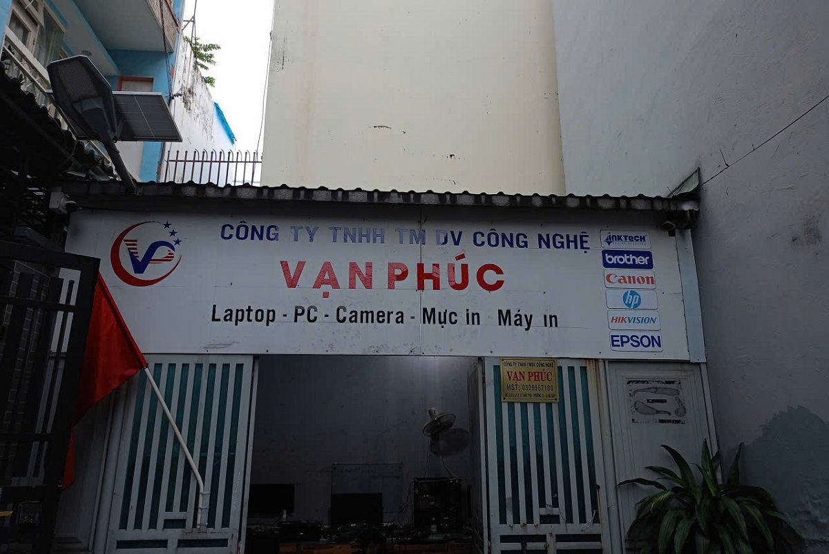 CÔNG TY TNHH THƯƠNG MẠI DỊCH VỤ CÔNG NGHỆ VẠN PHÚC