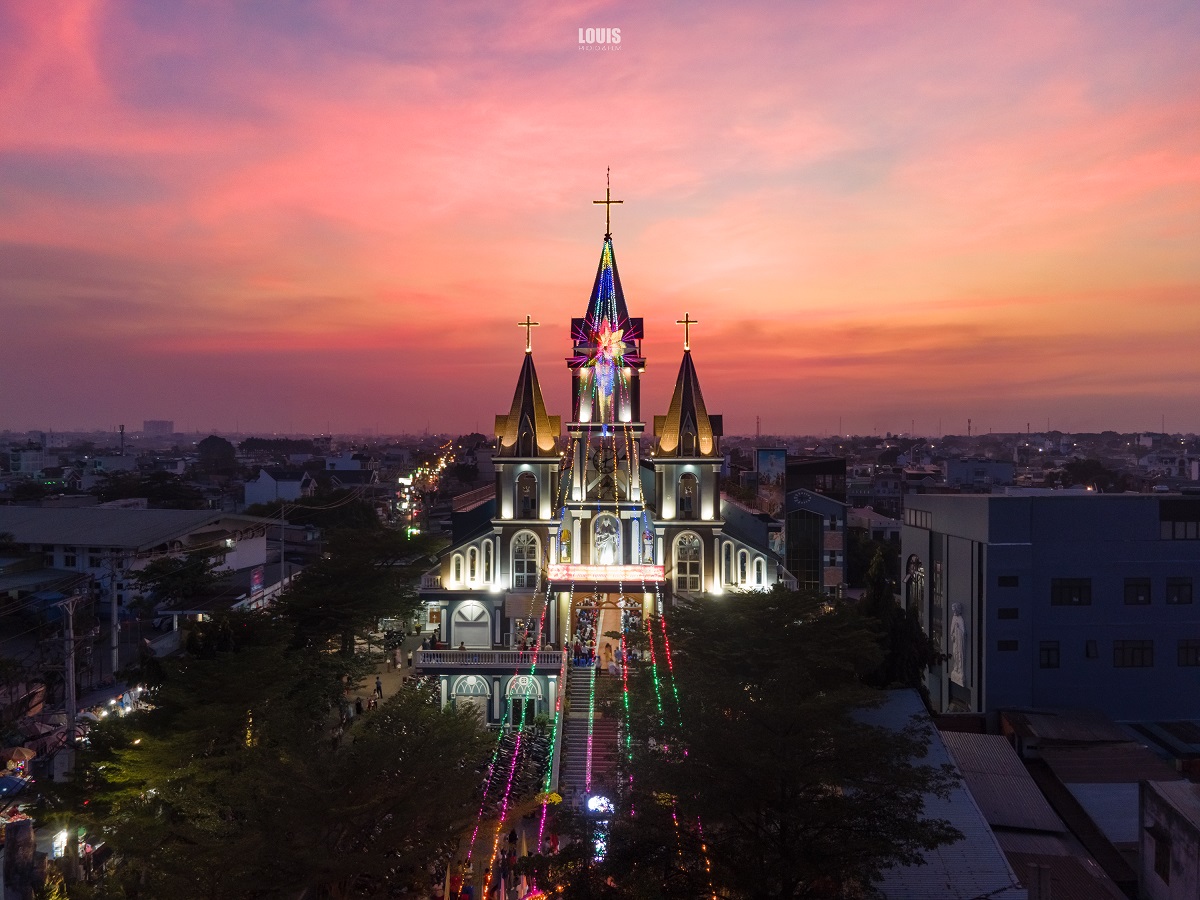 Nhà thờ Giáo xứ Tân Đông