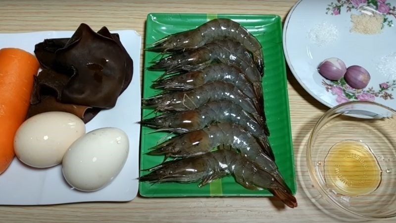 nguyen-lieu-trung-hap-tom.jpg