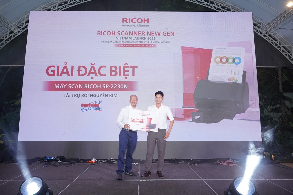 nguyen-kim-trao-giai.jpg